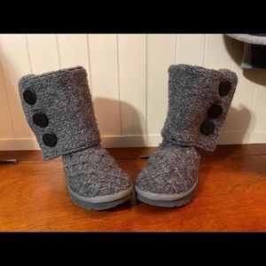 UGGs Size 4